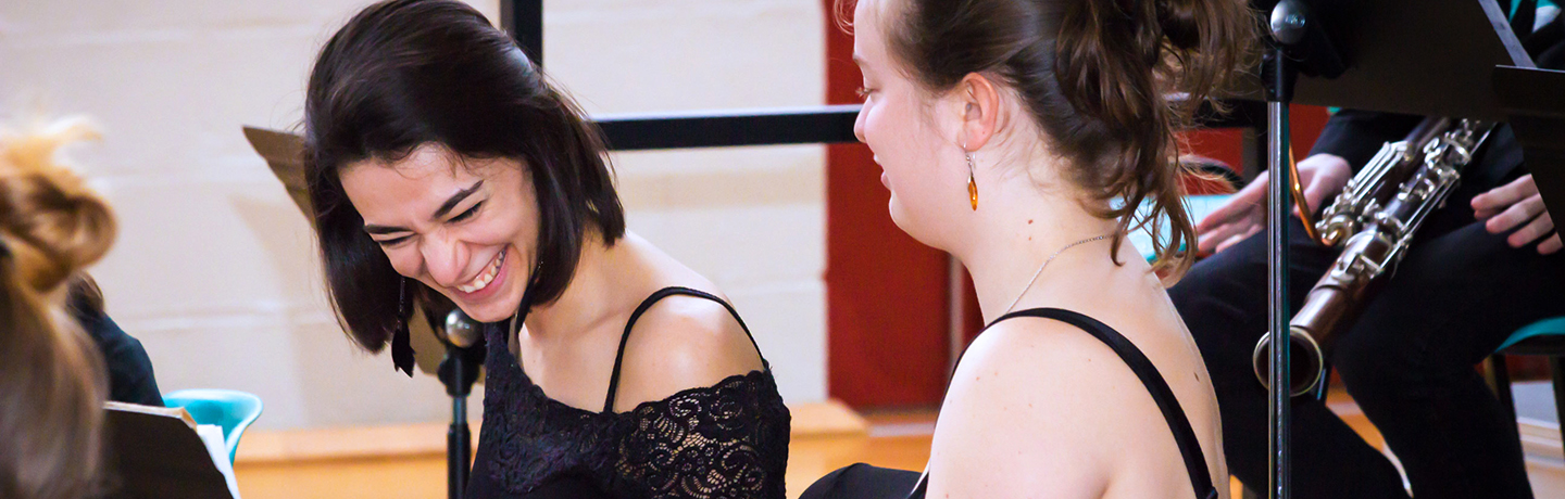 Retrouvez les temps forts du POP ORCHESTRA : son histoire, ses voyages, ses concerts, ses projets